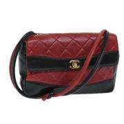 Pre-owned Silk chanel-bags