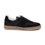 Sort Kalveskinn Sporty Sneakers