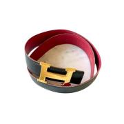 Pre-owned Leather belts