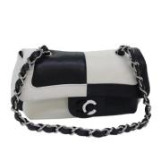 Pre-owned Leather chanel-bags