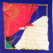 Pre-owned Silk scarves