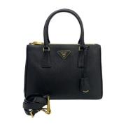 Pre-owned Leather handbags