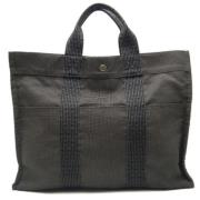 Pre-owned Canvas handbags