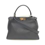 Pre-owned Leather handbags