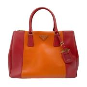 Pre-owned Leather shoulder-bags