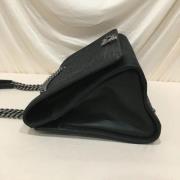 Pre-owned Leather shoulder-bags