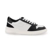 To-tonet skinn sneakers med logo