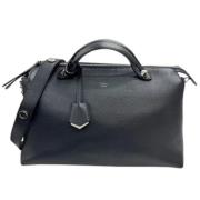 Pre-owned Leather handbags