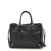 Pre-owned Leather handbags