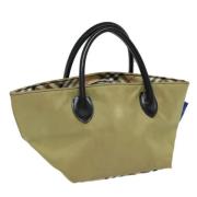 Pre-owned Nylon handbags