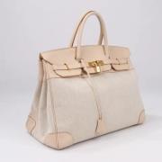 Pre-owned Leather handbags