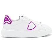 Lave Temple Sneakers i Hvit og Fuchsia