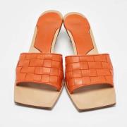 Pre-owned Leather sandals