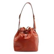 Pre-owned Leather shoulder-bags