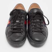 Pre-owned Leather sneakers