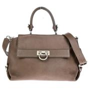 Pre-owned Leather handbags