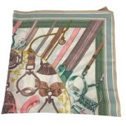 Pre-owned Silk scarves