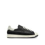 Svart Brukte Base Sneakers