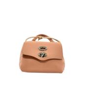 Studded Leather Skulderveske i Rosa