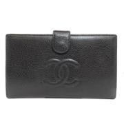 Pre-owned Leather wallets