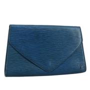 Pre-owned Leather clutches