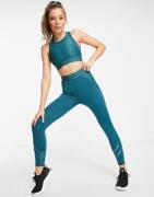 Only Play cropped performance sports legging co-ord in green