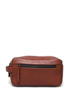 Clean Toiletry Bag 2 Room Brown Still Nordic