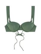 The Clio Top Green AYA Label