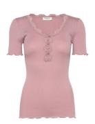 Rwbeatha Ss Regular W Button T-Shir Pink Rosemunde