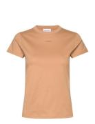 Nano Logo Slim T-Shirt Tops T-shirts & Tops Short-sleeved Beige Calvin...