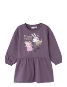 Nmfamira Peppapig Ls Swe Dress Bru Cplg Dresses & Skirts Dresses Casua...