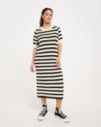 Selected Femme - Svart - Slfalby Ss Long Knit Dress