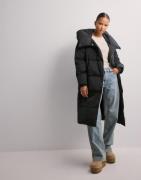 Object Collectors Item - Svart - Objlouise Long Down Jacket Noos