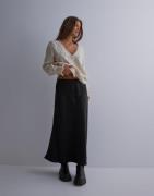 Neo Noir - Svart - Bovary Skirt