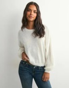 Only - Hvit - Onlsusia Life Ls O-Neck Cc Knt