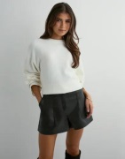 Only - Svart - Onltricia Faux Leather Shorts Otw N