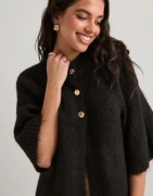 Neo Noir - Brun - Benuta Fluffy Knit Cardigan