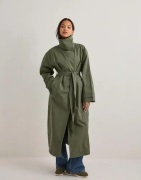 Nelly - Grønn - High Collar Trench Coat