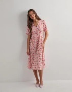 Pieces - Blomstrete - Pctala Ss Midi Dress Noos Bc