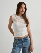Nelly - Hvit - Lace Blocking Sleeveless Top