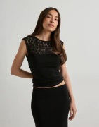 Nelly - Svart - Lace Blocking Sleeveless Top