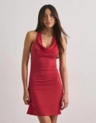 Nelly - Rød - Halterneck Mini Dress