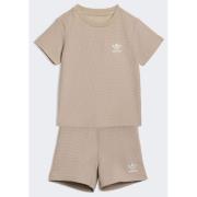Adidas Originals REGULAR WAFFLE SHORT T-SHIRT SET